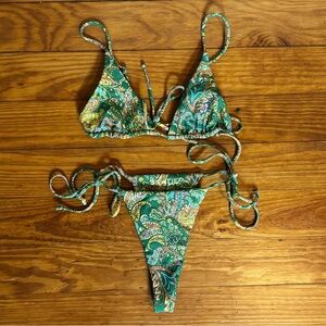 Skatie Green Paisley Bikini Top & Bottom XS